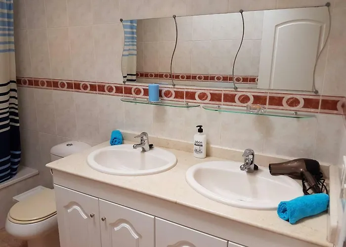 Roque Del Conde With Fantastic Sea View, Terrace, Pool, Wifi, Sat-tv, Garage Feriehus